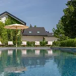 Luxus Mit Grossem Pool Alleinlage Naehe Graz Villa Erbersdorf