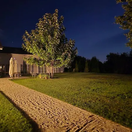 Luxus Mit Grossem Pool Alleinlage Naehe Graz *