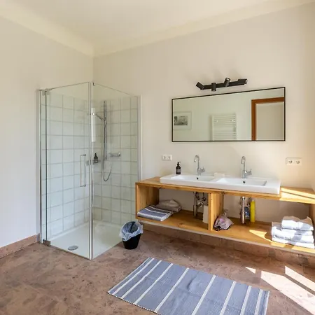 Villa Luxus Mit Grossem Pool Alleinlage Naehe Graz *