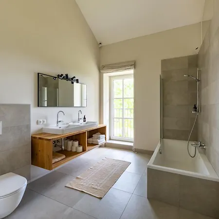 Luxus Mit Grossem Pool Alleinlage Naehe Graz Villa