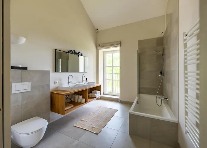 Luxus Mit Grossem Pool Alleinlage Naehe Graz Villa