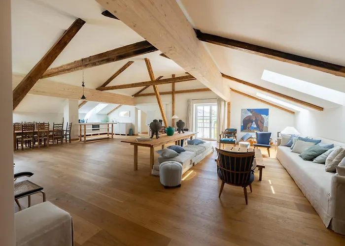 Luxus Mit Grossem Pool Alleinlage Naehe Graz