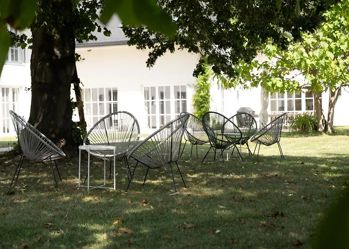 Luxus Mit Grossem Pool Alleinlage Naehe Graz