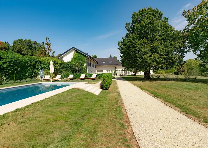 Luxus Mit Grossem Pool Alleinlage Naehe Graz Villa